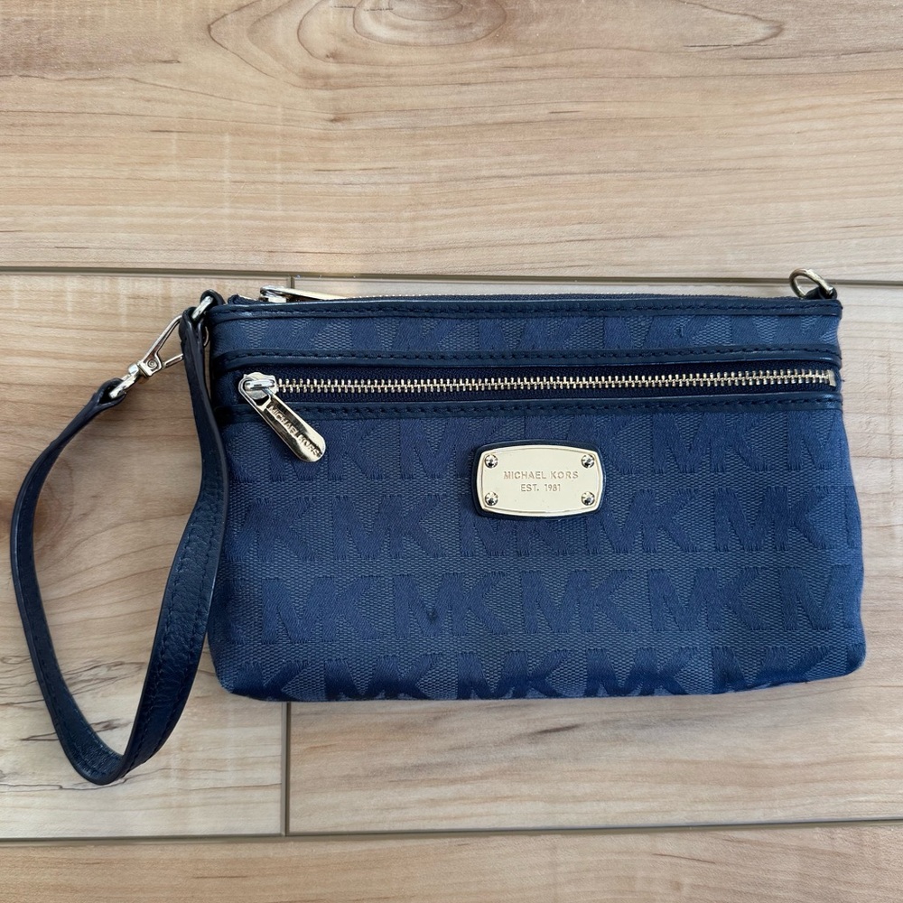 Michael Kors Wristlet